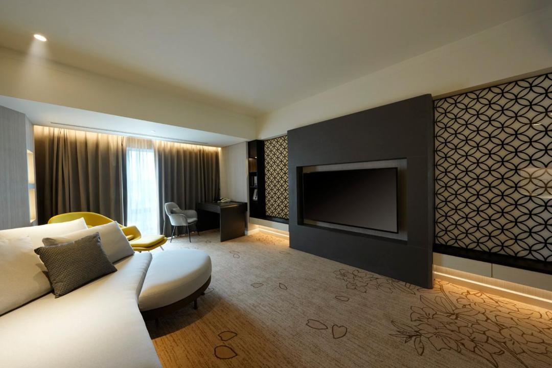 เอเวอร์กรีน พลาซ่า โฮเต็ล Hotel ไถหนาน ภายนอก รูปภาพ Deluxe Suite