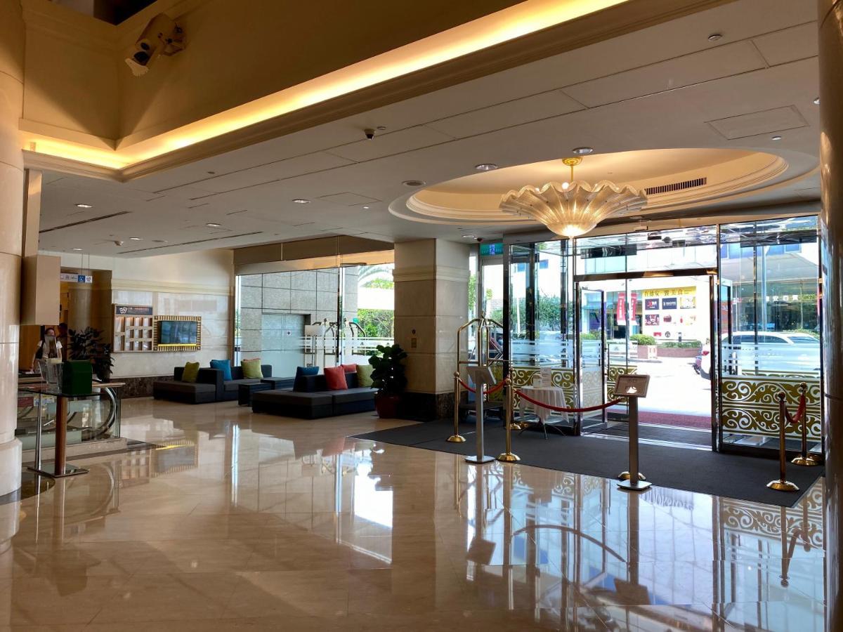 เอเวอร์กรีน พลาซ่า โฮเต็ล Hotel ไถหนาน ภายนอก รูปภาพ Lobby